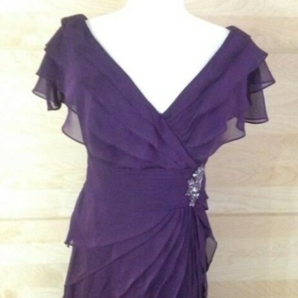 JOVANI Purple eggplant ruffle long dress Size 12 - Picture 10 of 17